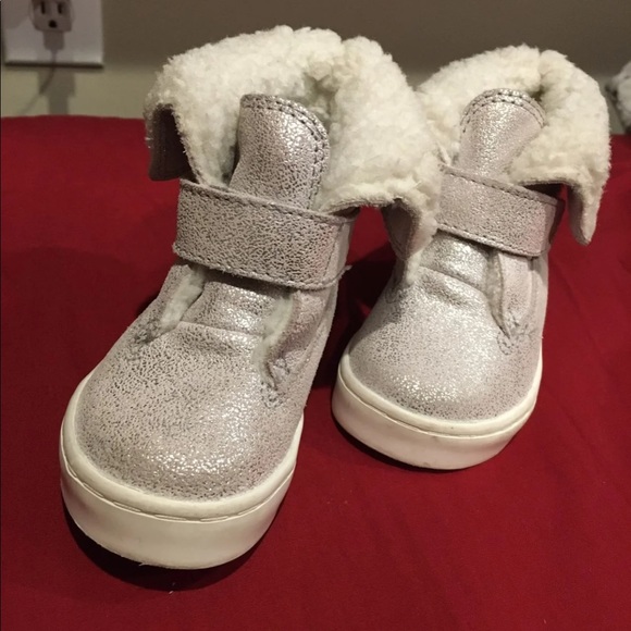 Boots - Picture 3 of 3